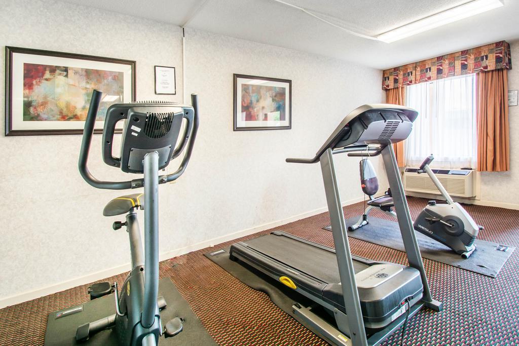 Econo Lodge Troy Εξωτερικό φωτογραφία